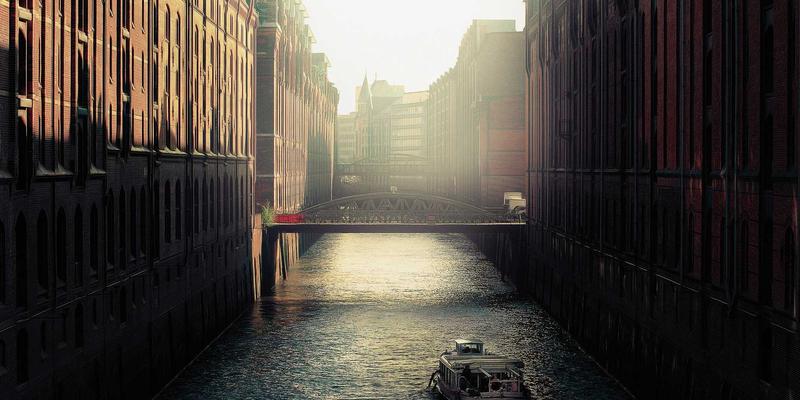 2024科幻手游前瞻：小小堂游戏带你盘点赛博朋克与太空探索新作